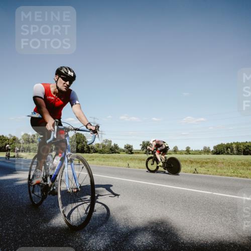 07.09.2025 - 19. Norderstedt Triathlon Michael Burmester http://msf.ph/oto/8858193 07.09.2025 15:37:40 Radfahren 894 meine-sportfotos.de