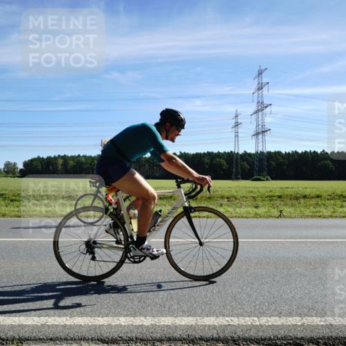 07.09.2025 - 19. Norderstedt Triathlon Michael Burmester http://msf.ph/oto/8858204 07.09.2025 11:27:41 Radfahren 1210 meine-sportfotos.de