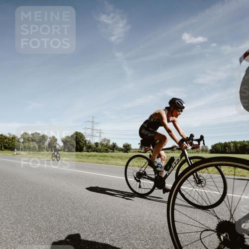07.09.2025 - 19. Norderstedt Triathlon Michael Burmester http://msf.ph/oto/8858207 07.09.2025 12:30:41 Radfahren 248, 1221, 1248 meine-sportfotos.de