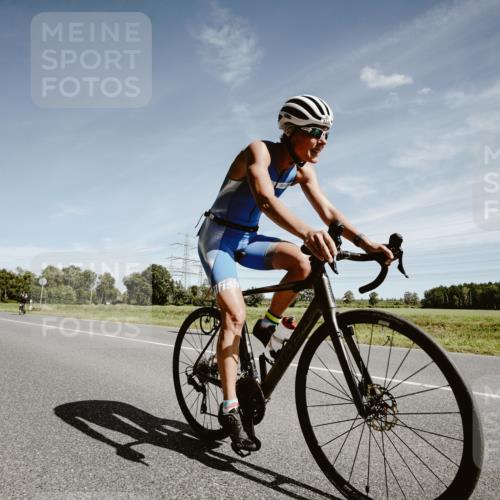 07.09.2025 - 19. Norderstedt Triathlon Michael Burmester http://msf.ph/oto/8858217 07.09.2025 12:30:44 Radfahren 1248 meine-sportfotos.de