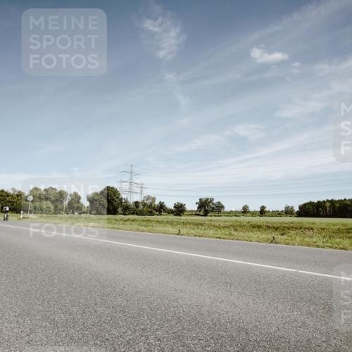 07.09.2025 - 19. Norderstedt Triathlon Michael Burmester http://msf.ph/oto/8858225 07.09.2025 12:30:47 Radfahren 1248 meine-sportfotos.de
