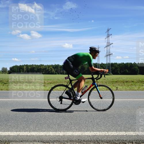 07.09.2025 - 19. Norderstedt Triathlon Michael Burmester http://msf.ph/oto/8858233 07.09.2025 13:07:52 Radfahren 327, 707 meine-sportfotos.de