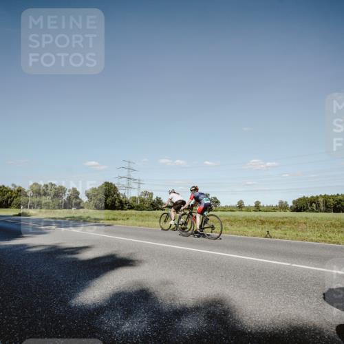 07.09.2025 - 19. Norderstedt Triathlon Michael Burmester http://msf.ph/oto/8858240 07.09.2025 15:38:00 Radfahren 390, 443, 454, 893 meine-sportfotos.de