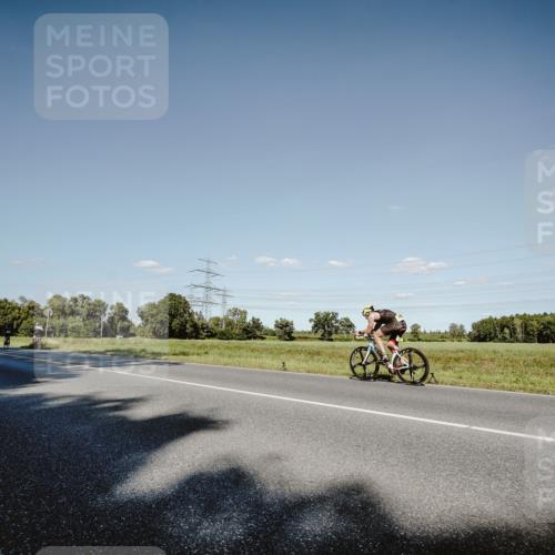 07.09.2025 - 19. Norderstedt Triathlon Michael Burmester http://msf.ph/oto/8858243 07.09.2025 15:38:03 Radfahren 390 meine-sportfotos.de