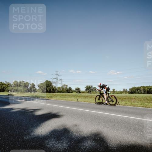 07.09.2025 - 19. Norderstedt Triathlon Michael Burmester http://msf.ph/oto/8858247 07.09.2025 15:38:08 Radfahren 940 meine-sportfotos.de
