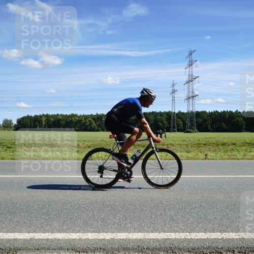 07.09.2025 - 19. Norderstedt Triathlon Michael Burmester http://msf.ph/oto/8858248 07.09.2025 13:08:33 Radfahren 222, 842 meine-sportfotos.de