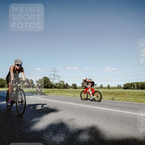 07.09.2025 - 19. Norderstedt Triathlon Michael Burmester http://msf.ph/oto/8858250 07.09.2025 15:38:09 Radfahren 940 meine-sportfotos.de