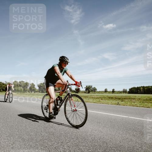 07.09.2025 - 19. Norderstedt Triathlon Michael Burmester http://msf.ph/oto/8858259 07.09.2025 12:31:11 Radfahren 183, 305, 1369, 1374 meine-sportfotos.de