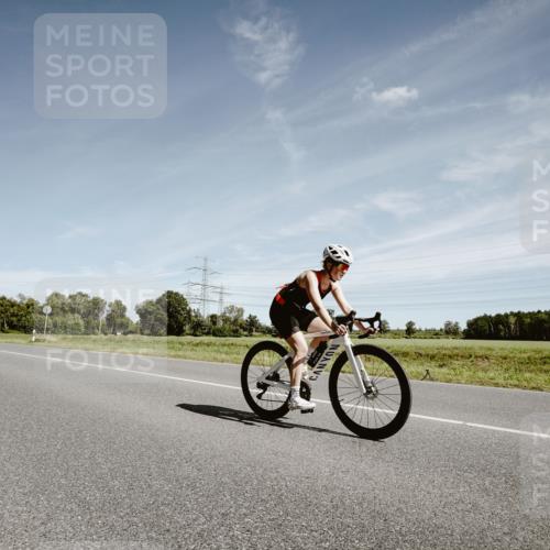 07.09.2025 - 19. Norderstedt Triathlon Michael Burmester http://msf.ph/oto/8858263 07.09.2025 12:31:12 Radfahren 183, 305, 1369, 1374 meine-sportfotos.de