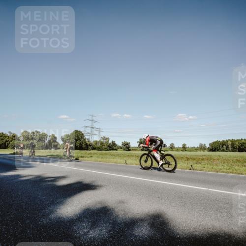 07.09.2025 - 19. Norderstedt Triathlon Michael Burmester http://msf.ph/oto/8858264 07.09.2025 15:38:13 Radfahren  meine-sportfotos.de