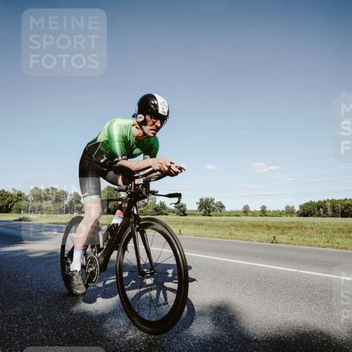 07.09.2025 - 19. Norderstedt Triathlon Michael Burmester http://msf.ph/oto/8858268 07.09.2025 15:38:18 Radfahren 1488 meine-sportfotos.de