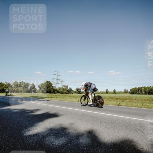 07.09.2025 - 19. Norderstedt Triathlon Michael Burmester http://msf.ph/oto/8858278 07.09.2025 15:38:27 Radfahren  meine-sportfotos.de