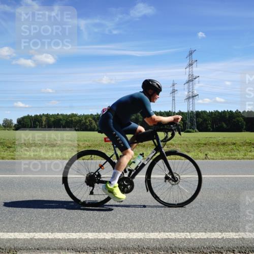 07.09.2025 - 19. Norderstedt Triathlon Michael Burmester http://msf.ph/oto/8858286 07.09.2025 13:08:57 Radfahren 193, 206 meine-sportfotos.de