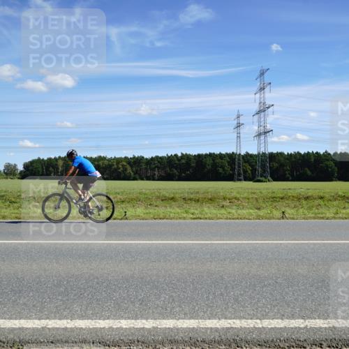 07.09.2025 - 19. Norderstedt Triathlon Michael Burmester http://msf.ph/oto/8858290 07.09.2025 13:08:58 Radfahren 206 meine-sportfotos.de