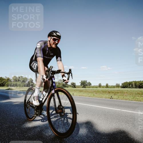 07.09.2025 - 19. Norderstedt Triathlon Michael Burmester http://msf.ph/oto/8858296 07.09.2025 15:38:41 Radfahren 408, 938 meine-sportfotos.de