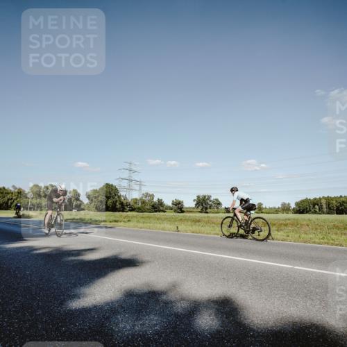 07.09.2025 - 19. Norderstedt Triathlon Michael Burmester http://msf.ph/oto/8858314 07.09.2025 15:38:48 Radfahren 402, 504, 882, 1432, 1442, 1454 meine-sportfotos.de