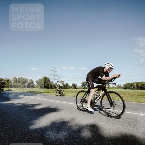 07.09.2025 - 19. Norderstedt Triathlon Michael Burmester http://msf.ph/oto/8858317 07.09.2025 15:38:49 Radfahren 402, 504, 1432, 1442, 1454 meine-sportfotos.de