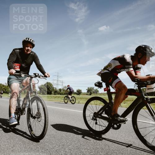 07.09.2025 - 19. Norderstedt Triathlon Michael Burmester http://msf.ph/oto/8858322 07.09.2025 12:31:36 Radfahren 713, 1255 meine-sportfotos.de