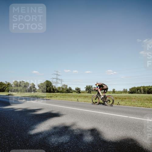 07.09.2025 - 19. Norderstedt Triathlon Michael Burmester http://msf.ph/oto/8858330 07.09.2025 15:38:52 Radfahren 447, 504, 1432, 1454 meine-sportfotos.de
