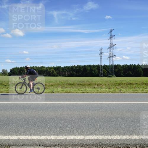 07.09.2025 - 19. Norderstedt Triathlon Michael Burmester http://msf.ph/oto/8858333 07.09.2025 13:09:42 Radfahren 166, 1270 meine-sportfotos.de