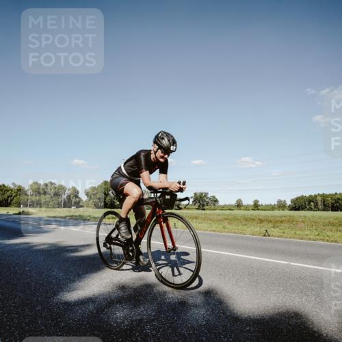 07.09.2025 - 19. Norderstedt Triathlon Michael Burmester http://msf.ph/oto/8858334 07.09.2025 15:38:55 Radfahren 447, 909 meine-sportfotos.de