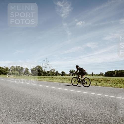 07.09.2025 - 19. Norderstedt Triathlon Michael Burmester http://msf.ph/oto/8858342 07.09.2025 12:31:45 Radfahren  meine-sportfotos.de
