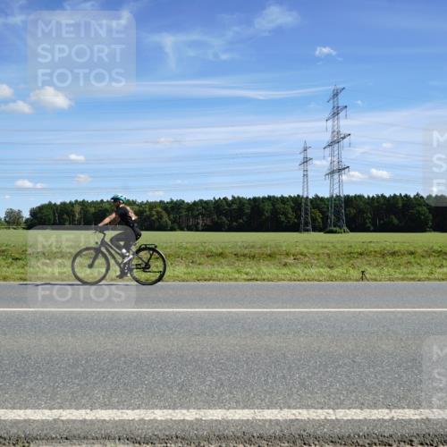 07.09.2025 - 19. Norderstedt Triathlon Michael Burmester http://msf.ph/oto/8858343 07.09.2025 13:09:46 Radfahren 336, 1270 meine-sportfotos.de