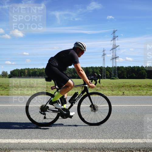 07.09.2025 - 19. Norderstedt Triathlon Michael Burmester http://msf.ph/oto/8858347 07.09.2025 13:09:47 Radfahren 336, 1270 meine-sportfotos.de
