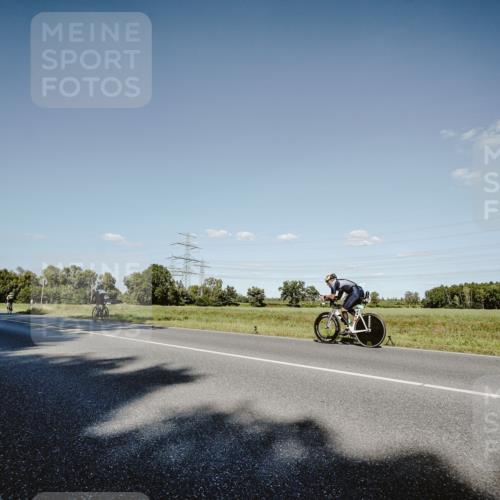 07.09.2025 - 19. Norderstedt Triathlon Michael Burmester http://msf.ph/oto/8858348 07.09.2025 15:39:02 Radfahren 1452 meine-sportfotos.de