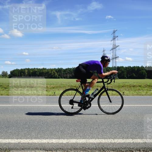 07.09.2025 - 19. Norderstedt Triathlon Michael Burmester http://msf.ph/oto/8858352 07.09.2025 13:09:52 Radfahren 359, 804, 1388 meine-sportfotos.de
