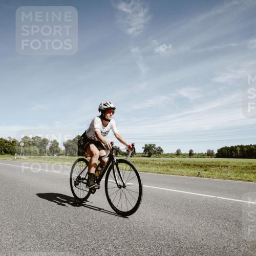 07.09.2025 - 19. Norderstedt Triathlon Michael Burmester http://msf.ph/oto/8858353 07.09.2025 12:31:50 Radfahren 738 meine-sportfotos.de
