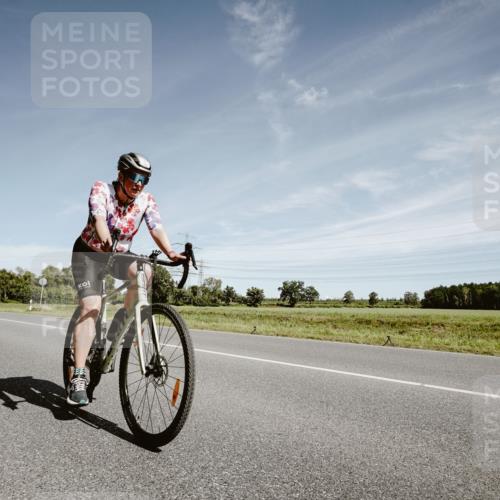07.09.2025 - 19. Norderstedt Triathlon Michael Burmester http://msf.ph/oto/8858377 07.09.2025 12:31:56 Radfahren 302, 1322, 1339 meine-sportfotos.de