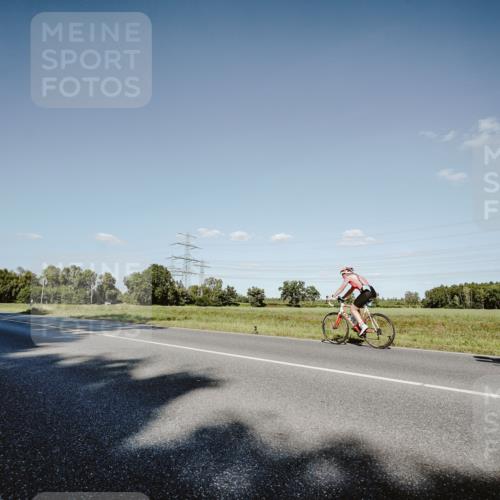 07.09.2025 - 19. Norderstedt Triathlon Michael Burmester http://msf.ph/oto/8858390 07.09.2025 15:39:24 Radfahren  meine-sportfotos.de