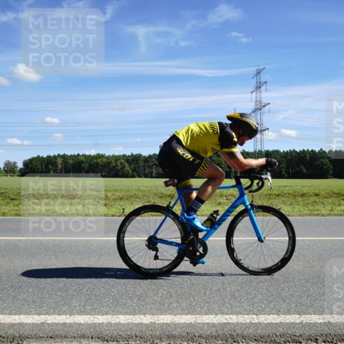 07.09.2025 - 19. Norderstedt Triathlon Michael Burmester http://msf.ph/oto/8858394 07.09.2025 13:10:17 Radfahren 331 meine-sportfotos.de
