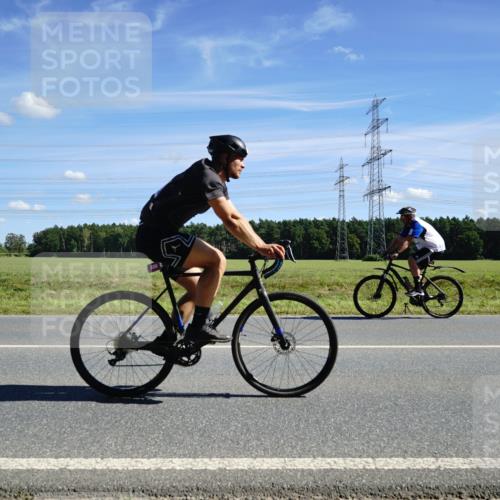 07.09.2025 - 19. Norderstedt Triathlon Michael Burmester http://msf.ph/oto/8858399 07.09.2025 13:10:20 Radfahren 315, 320, 331, 1261 meine-sportfotos.de