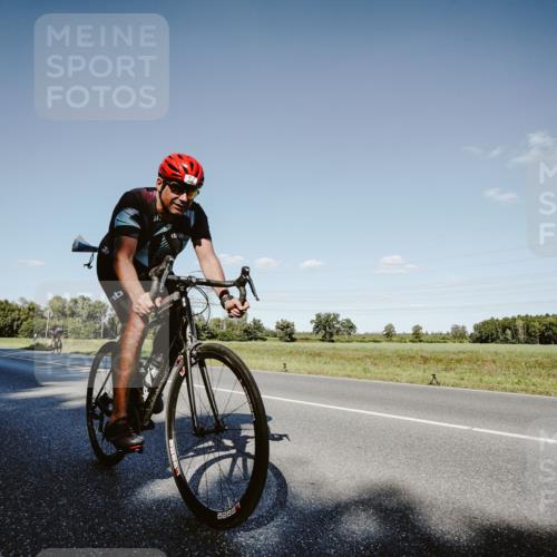 07.09.2025 - 19. Norderstedt Triathlon Michael Burmester http://msf.ph/oto/8858404 07.09.2025 15:39:29 Radfahren 409 meine-sportfotos.de
