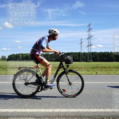 07.09.2025 - 19. Norderstedt Triathlon Michael Burmester http://msf.ph/oto/8858413 07.09.2025 13:10:22 Radfahren 315, 320, 1261 meine-sportfotos.de