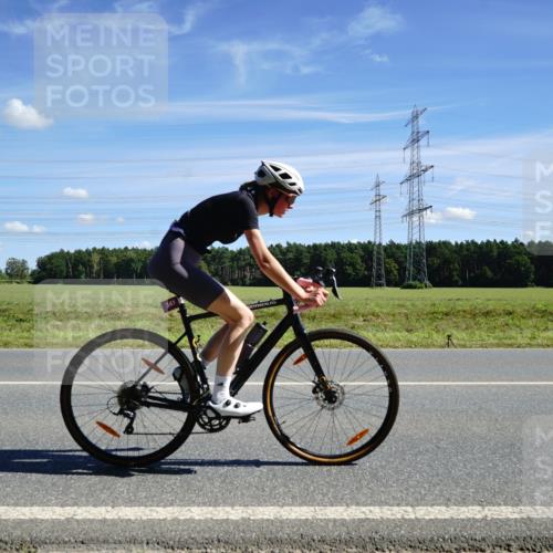 07.09.2025 - 19. Norderstedt Triathlon Michael Burmester http://msf.ph/oto/8858431 07.09.2025 13:10:38 Radfahren 341 meine-sportfotos.de