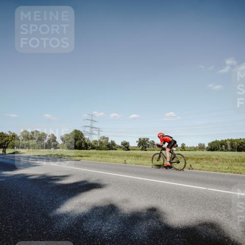07.09.2025 - 19. Norderstedt Triathlon Michael Burmester http://msf.ph/oto/8858432 07.09.2025 15:39:44 Radfahren 517 meine-sportfotos.de