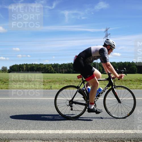 07.09.2025 - 19. Norderstedt Triathlon Michael Burmester http://msf.ph/oto/8858450 07.09.2025 13:11:11 Radfahren 1271 meine-sportfotos.de