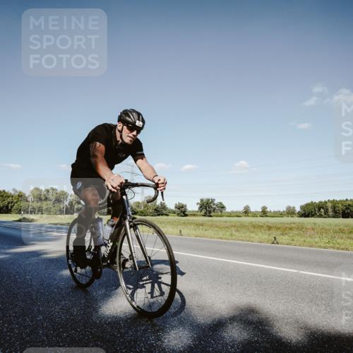 07.09.2025 - 19. Norderstedt Triathlon Michael Burmester http://msf.ph/oto/8858467 07.09.2025 15:40:06 Radfahren 923, 924, 1400, 1422, 1448, 1485 meine-sportfotos.de