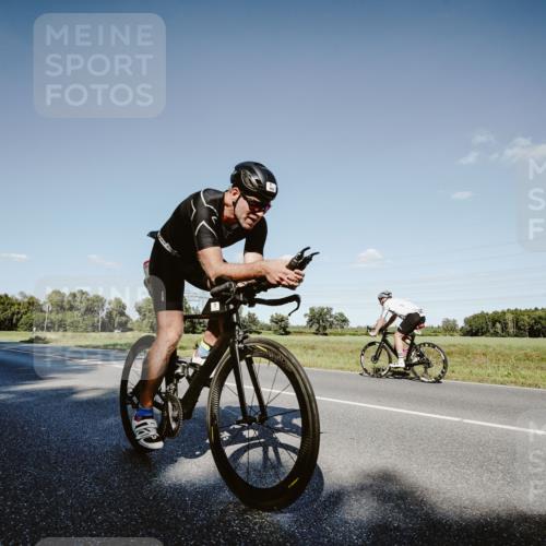 07.09.2025 - 19. Norderstedt Triathlon Michael Burmester http://msf.ph/oto/8858491 07.09.2025 15:40:18 Radfahren 501, 868, 1497, 1526 meine-sportfotos.de