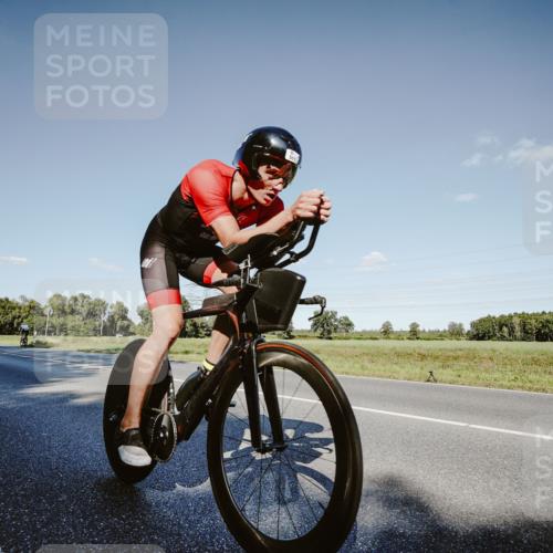 07.09.2025 - 19. Norderstedt Triathlon Michael Burmester http://msf.ph/oto/8858495 07.09.2025 15:40:21 Radfahren 501, 886, 890 meine-sportfotos.de