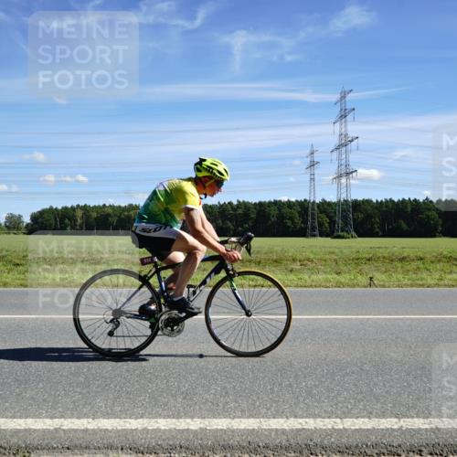 07.09.2025 - 19. Norderstedt Triathlon Michael Burmester http://msf.ph/oto/8858497 07.09.2025 13:11:59 Radfahren 332, 777 meine-sportfotos.de