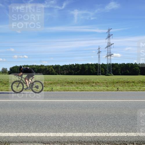 07.09.2025 - 19. Norderstedt Triathlon Michael Burmester http://msf.ph/oto/8858502 07.09.2025 13:12:02 Radfahren 332 meine-sportfotos.de