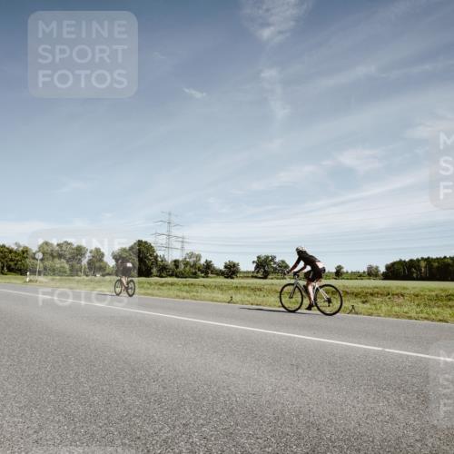 07.09.2025 - 19. Norderstedt Triathlon Michael Burmester http://msf.ph/oto/8858503 07.09.2025 12:33:10 Radfahren 182, 250, 718, 1342 meine-sportfotos.de