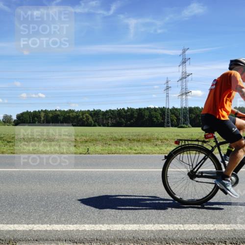 07.09.2025 - 19. Norderstedt Triathlon Michael Burmester http://msf.ph/oto/8858515 07.09.2025 13:12:18 Radfahren 1304 meine-sportfotos.de