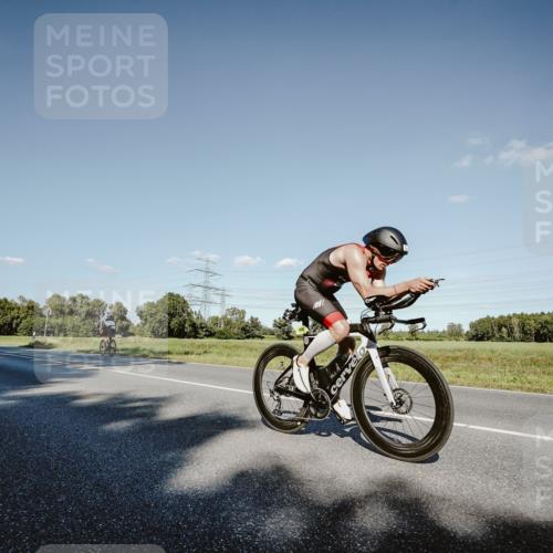 07.09.2025 - 19. Norderstedt Triathlon Michael Burmester http://msf.ph/oto/8858516 07.09.2025 15:40:29 Radfahren 498, 510, 537, 1430, 1522 meine-sportfotos.de