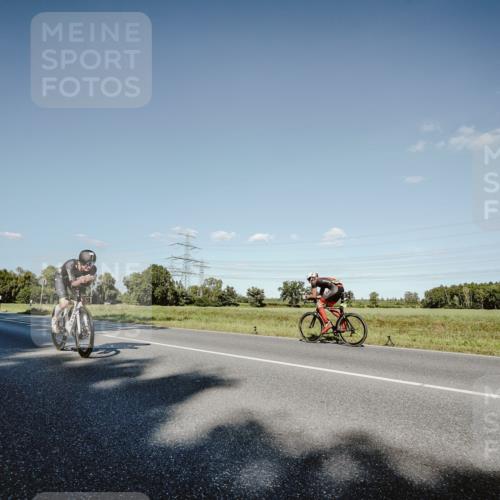 07.09.2025 - 19. Norderstedt Triathlon Michael Burmester http://msf.ph/oto/8858526 07.09.2025 15:40:31 Radfahren 498, 510, 537, 1430, 1522 meine-sportfotos.de