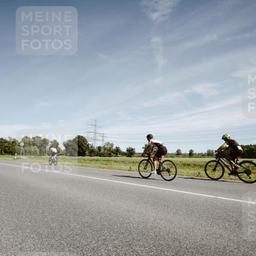 07.09.2025 - 19. Norderstedt Triathlon Michael Burmester http://msf.ph/oto/8858535 07.09.2025 12:33:28 Radfahren 1392 meine-sportfotos.de